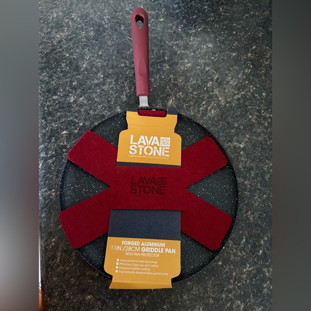 Lava Stone Griddle Pan with Red Handle & Pan Protector